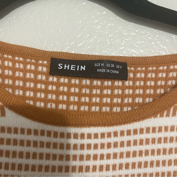 SHEIN Striped Pattern Burnt Orange and White Bodycon Sweater Dress Size 6 - Picture 7 of 8